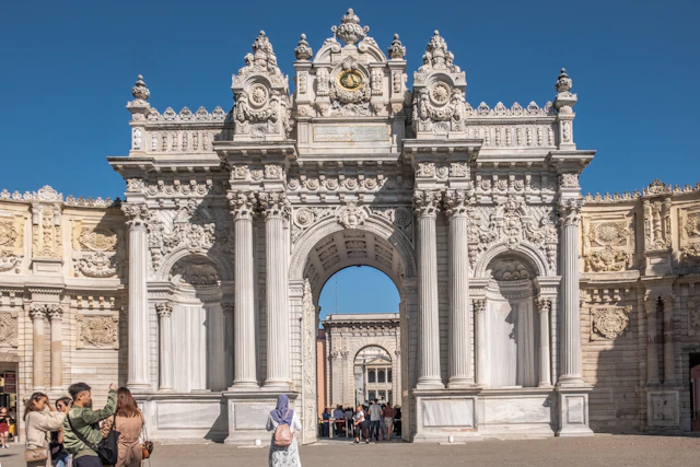 Dolmabahce Palace ticket visit photo